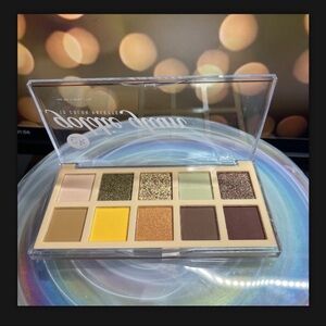 NICKA K New York ~ Goldie Glam 10 Shade Eyeshadow Palette ~ BRAND NEW